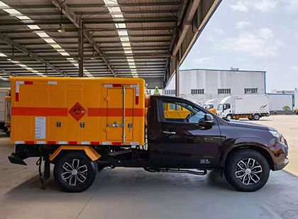 隆昌爆破器材运输车